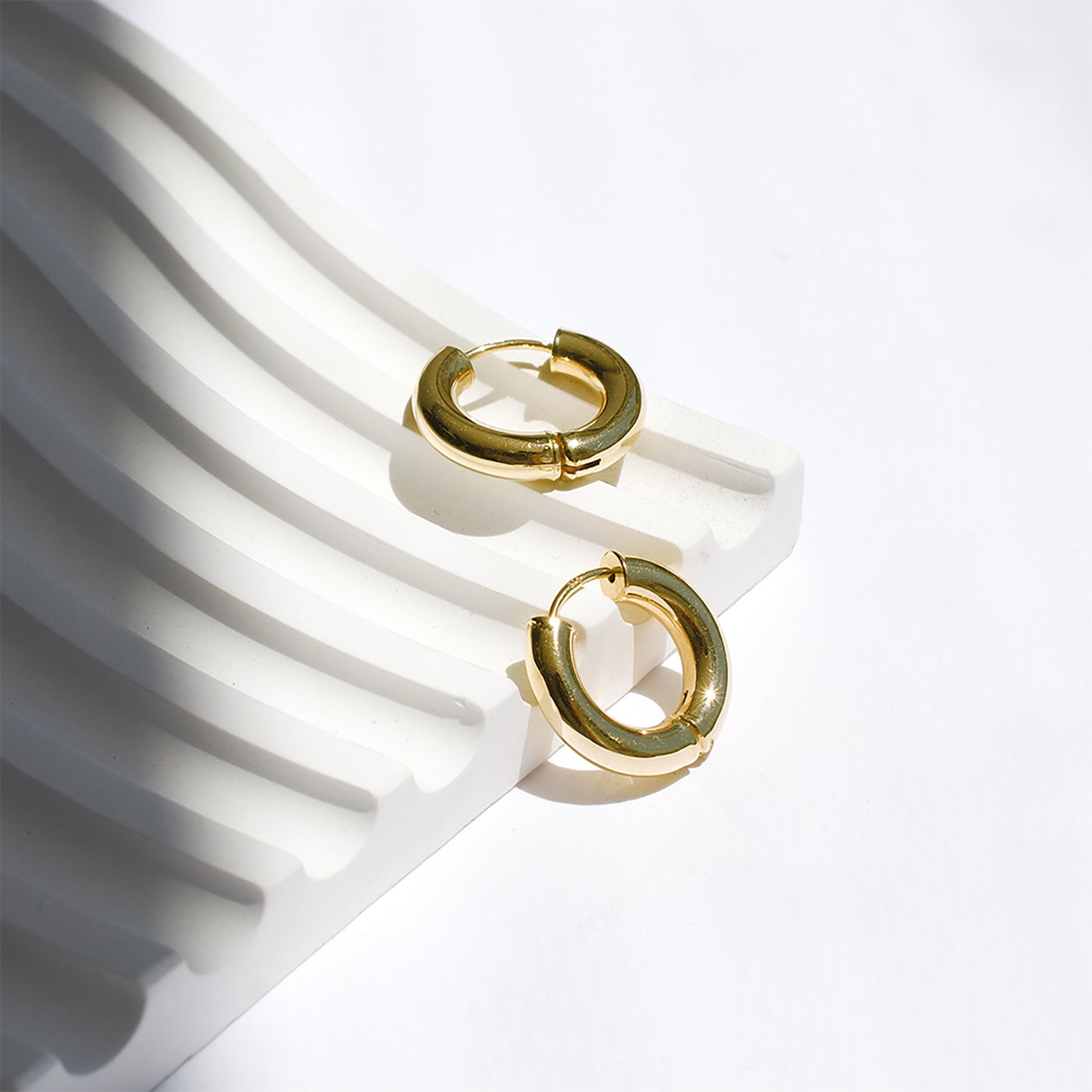 Hinged Hoop Earrings | SMITH Jewellery