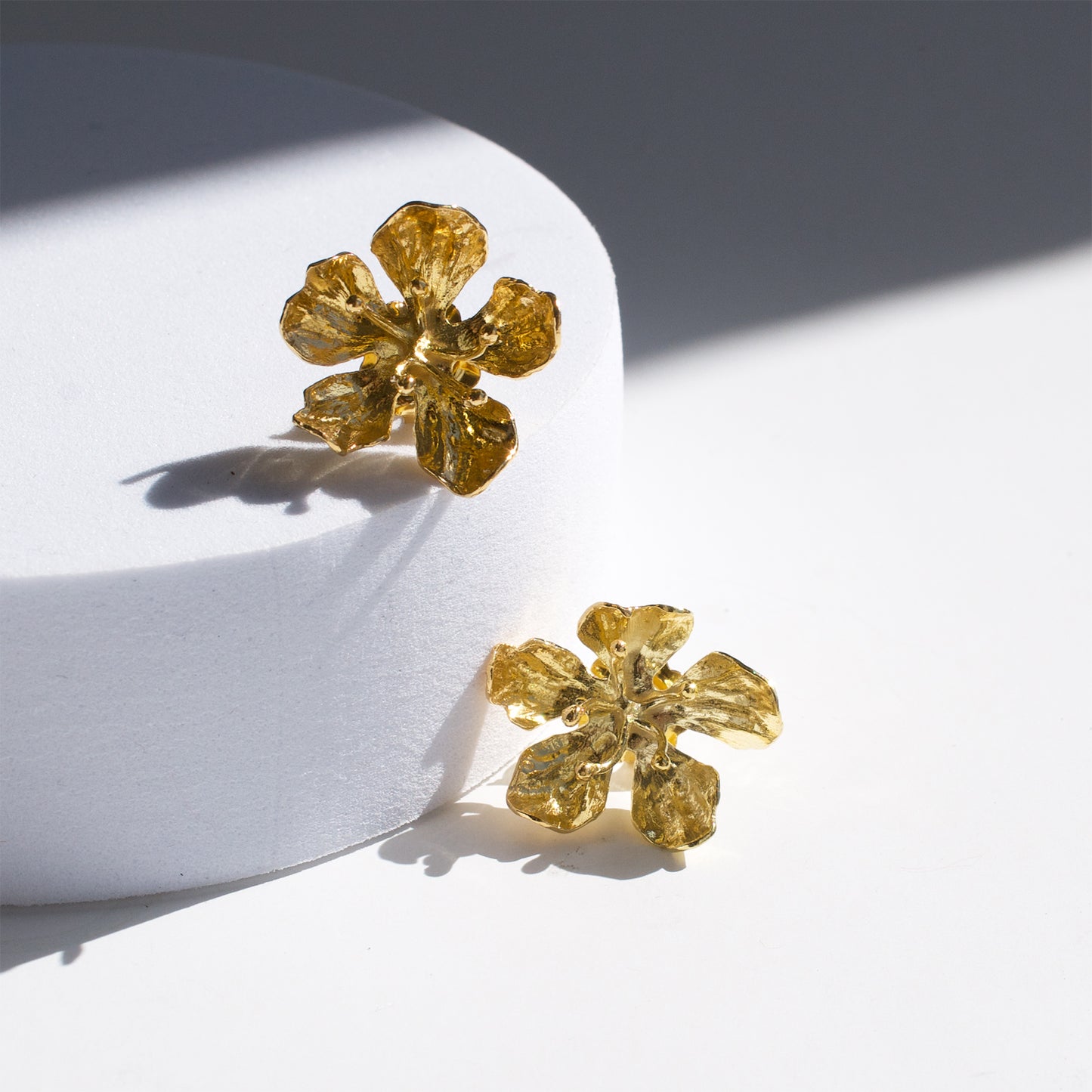 Load image into Gallery viewer, Blossom Studs | SMITH Jewellery
